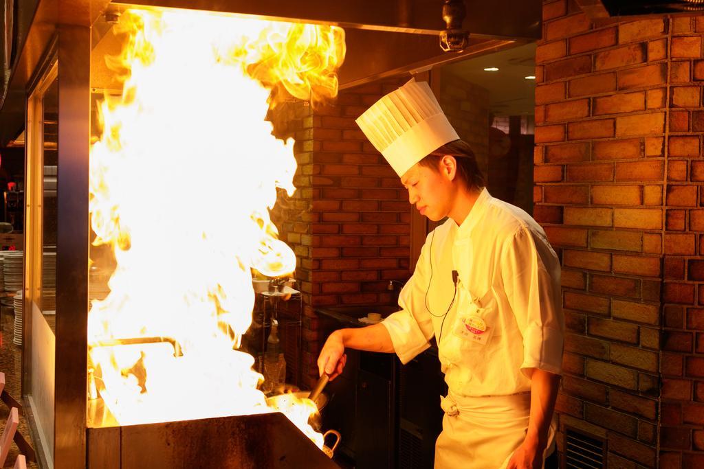Iizaka Hotel Juraku Fukushima  Bagian luar foto