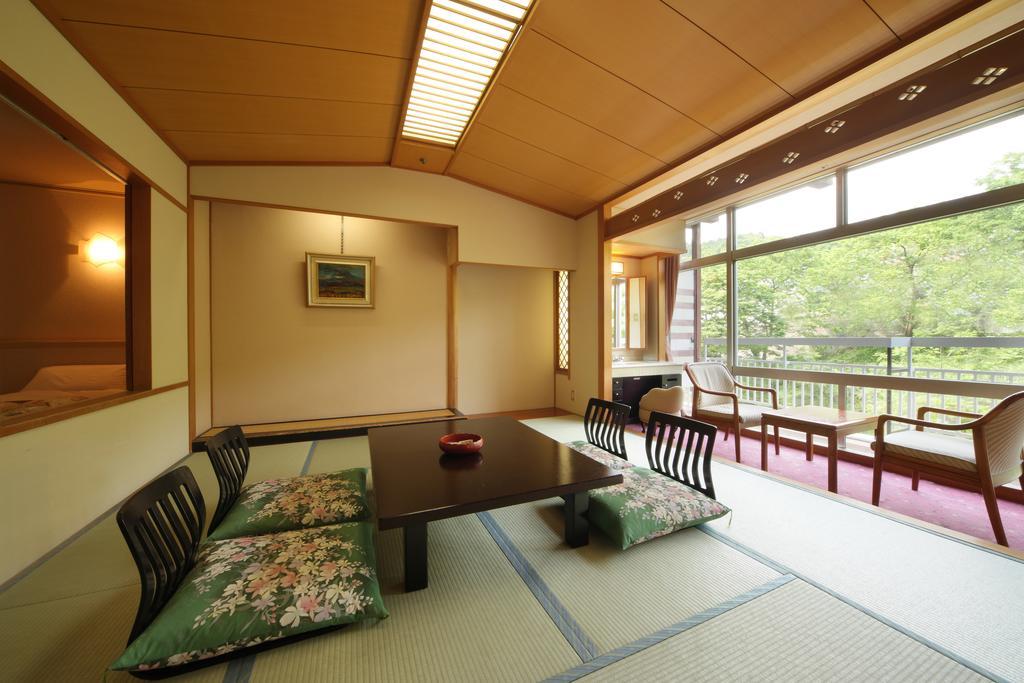 Iizaka Hotel Juraku Fukushima  Bagian luar foto