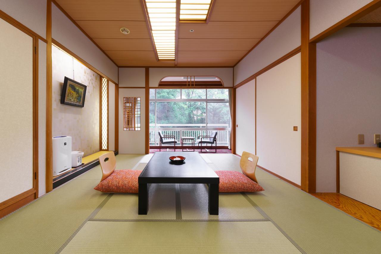 Iizaka Hotel Juraku Fukushima  Bagian luar foto