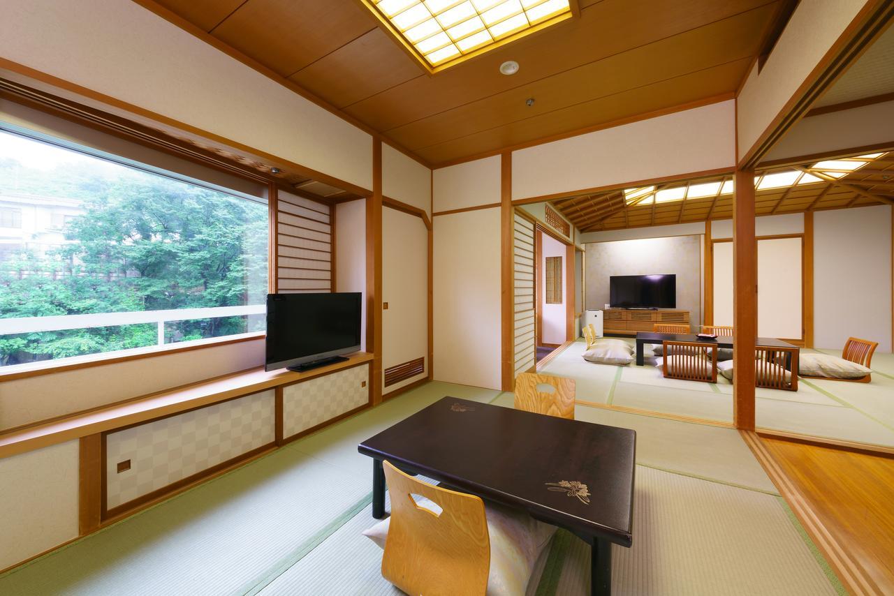 Iizaka Hotel Juraku Fukushima  Bagian luar foto